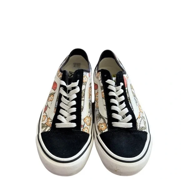 Vans Black and White Old Skool Sneakers with Floral Design Size 8 Woman’s - Picture 6 of 14